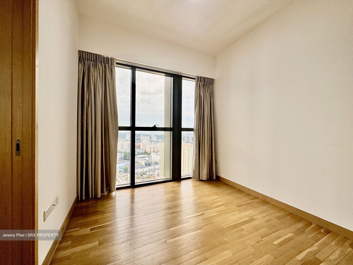 Commonwealth Towers (D3), Condominium #451794831